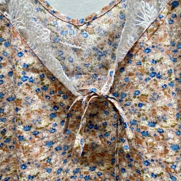 Boho Barn Cami Tank Top Women's Small Floral Lace Spaghetti Strap Western NWT - Picture 3 of 8